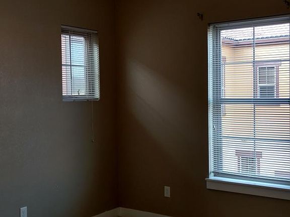 5th image of 3370 Central Park Blvd
