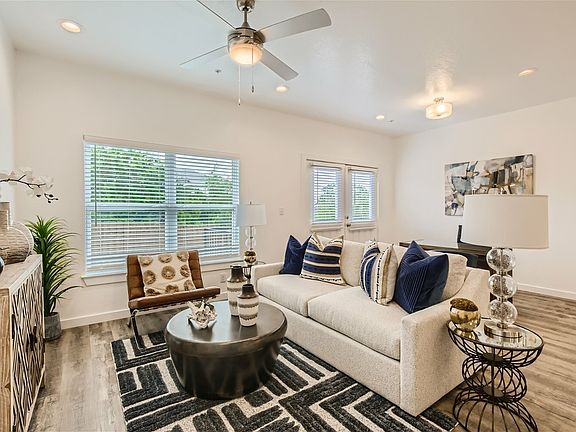 Belcara Luxury Townhomes Living Room