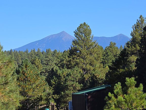 2nd image of 3484 Shoshone