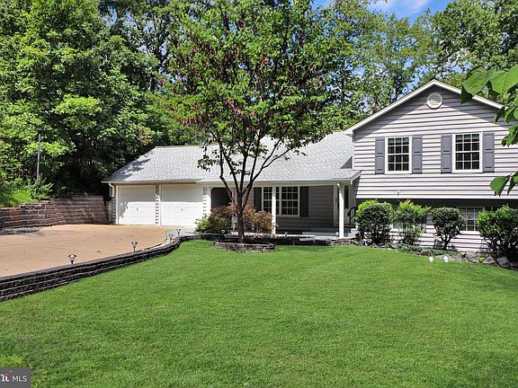 2nd image of 6 Craftsman Ct