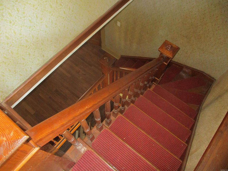 28th image of this home