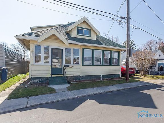 2nd image of 3034 129th St