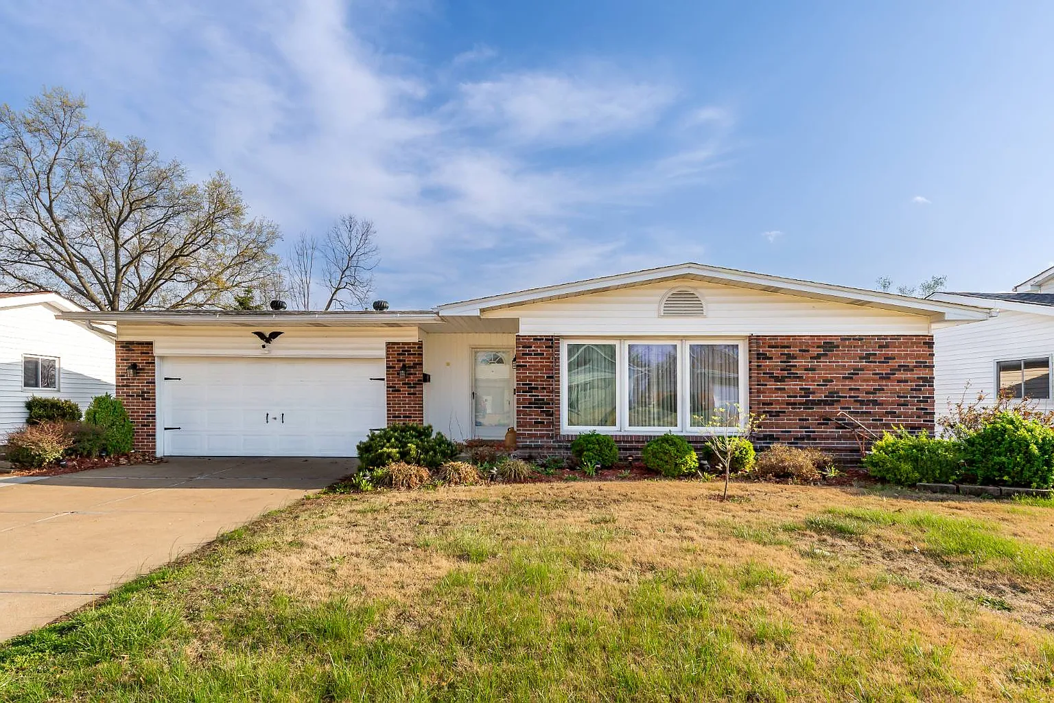 2670 Delaware Dr photo 1