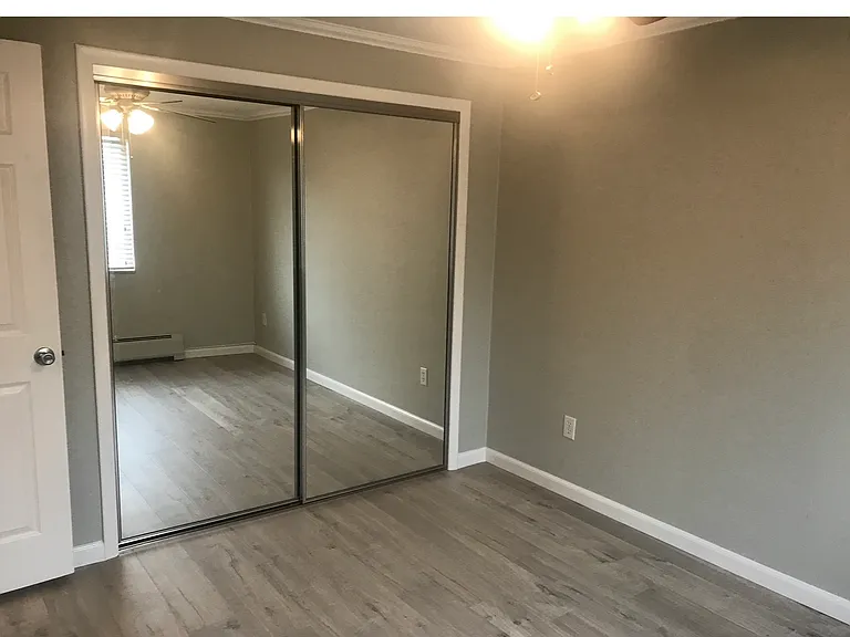 1135 Elizabeth St #302 — Photo 8