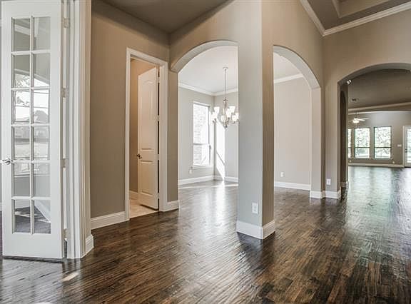 3rd image of 2313 Chadwick Ln