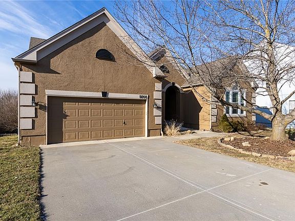 3rd image of 9208 N Campbell Ct