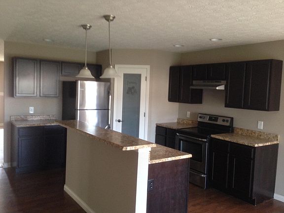 2nd image of 1208 Sourgum Ln