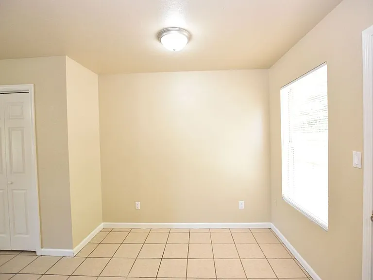 102-110 Shady Way — Photo 3