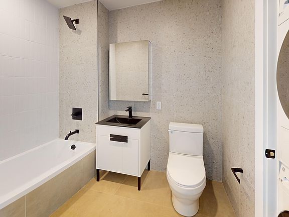 4th image of 139 Erasmus St #4A