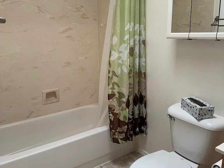 2nd bathroom