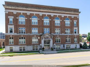 105 Washington Ave #104, Oshkosh, WI 54901