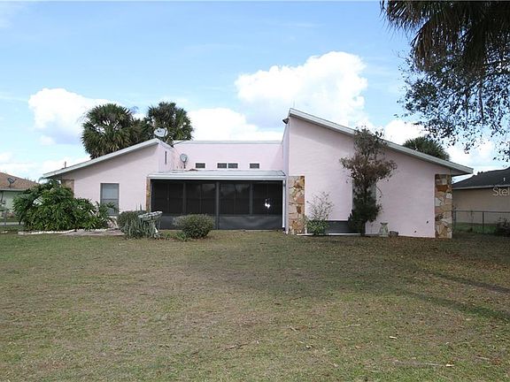 3rd image of 243 Chadworth Dr