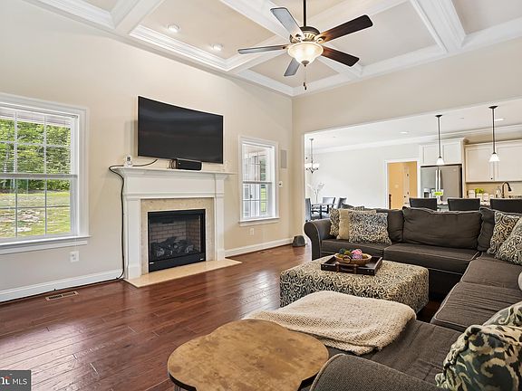 5th image of 7259 Russell Croft Ct