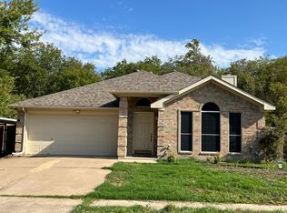 1101 Brook Forest Dr, Arlington, TX 76018