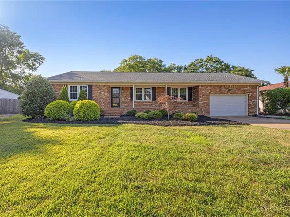 2492 Cheltenham Ct, Virginia Beach, VA 23454