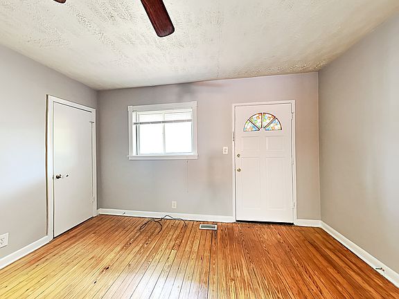 3rd image of 1332 Eubanks Ave #1