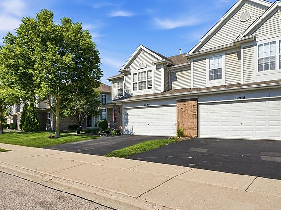 2nd image of 9939 Wakefield Ln #9939