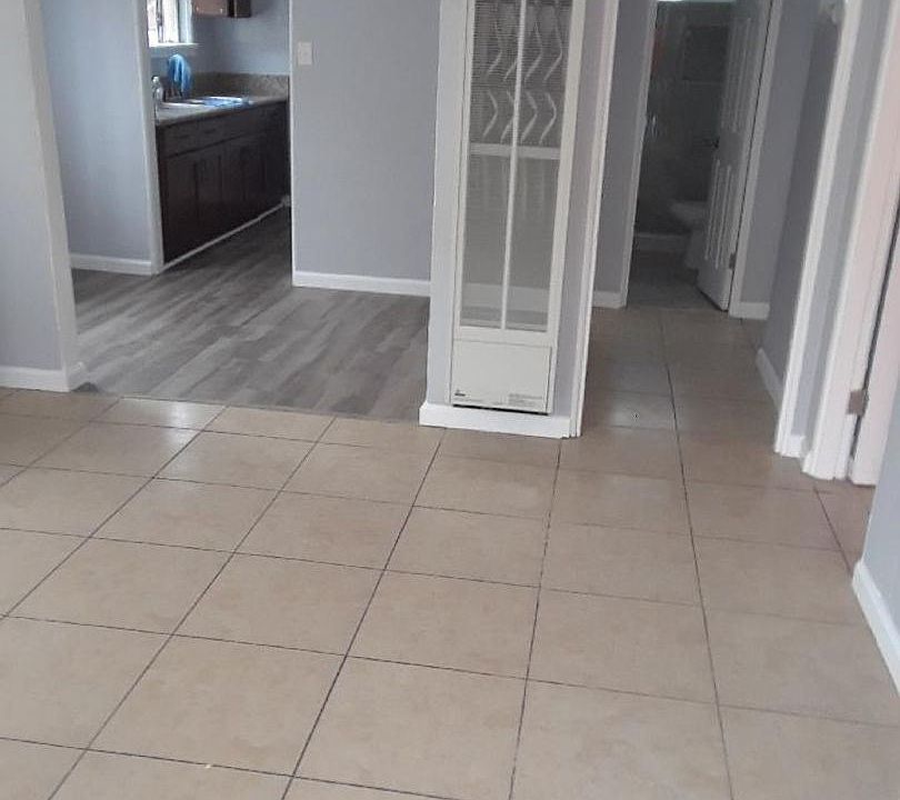 1st image of 3536 1/2 E 52nd St
