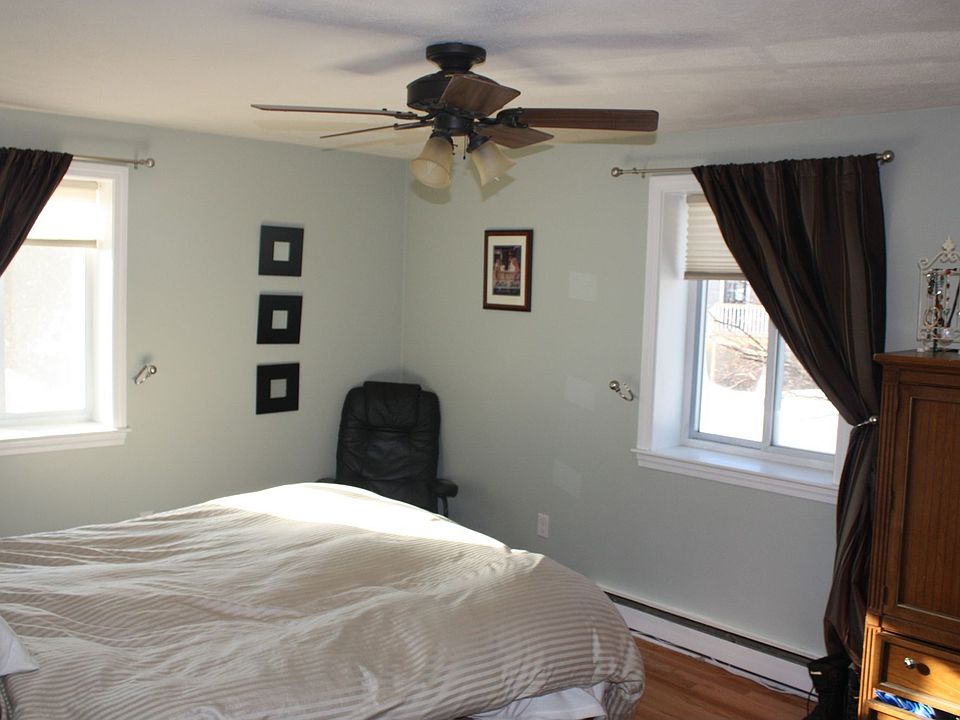 2nd image of 48 N Emerson St APT 6