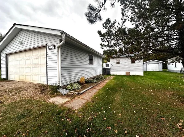 207 E Percy St, Bittern Lake, AB T0C 0L0