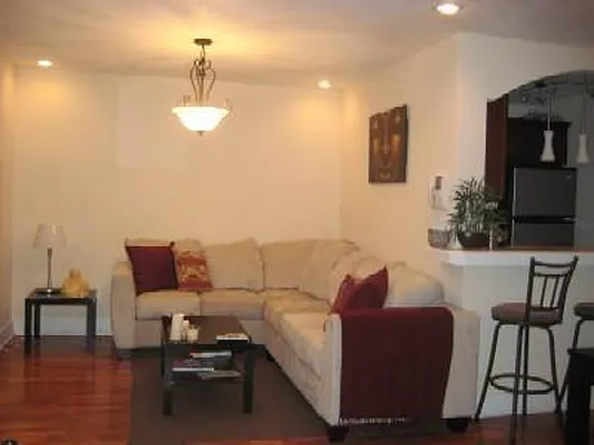 Rented by Kian Realty | media 1