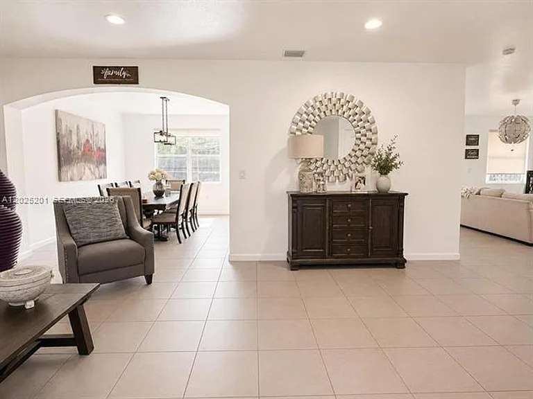25061 SW 118th Ct — Photo 4