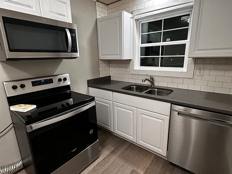 3805 Colonial Park Cir SW #2 — Photo 1