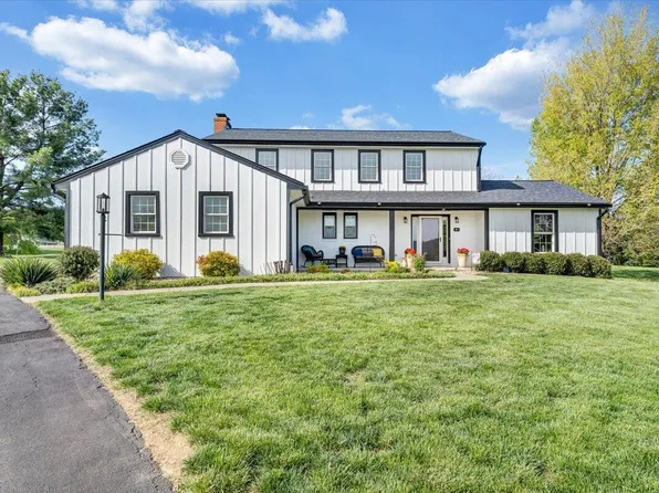 49 Coachman Pl, Troutville, VA 24175