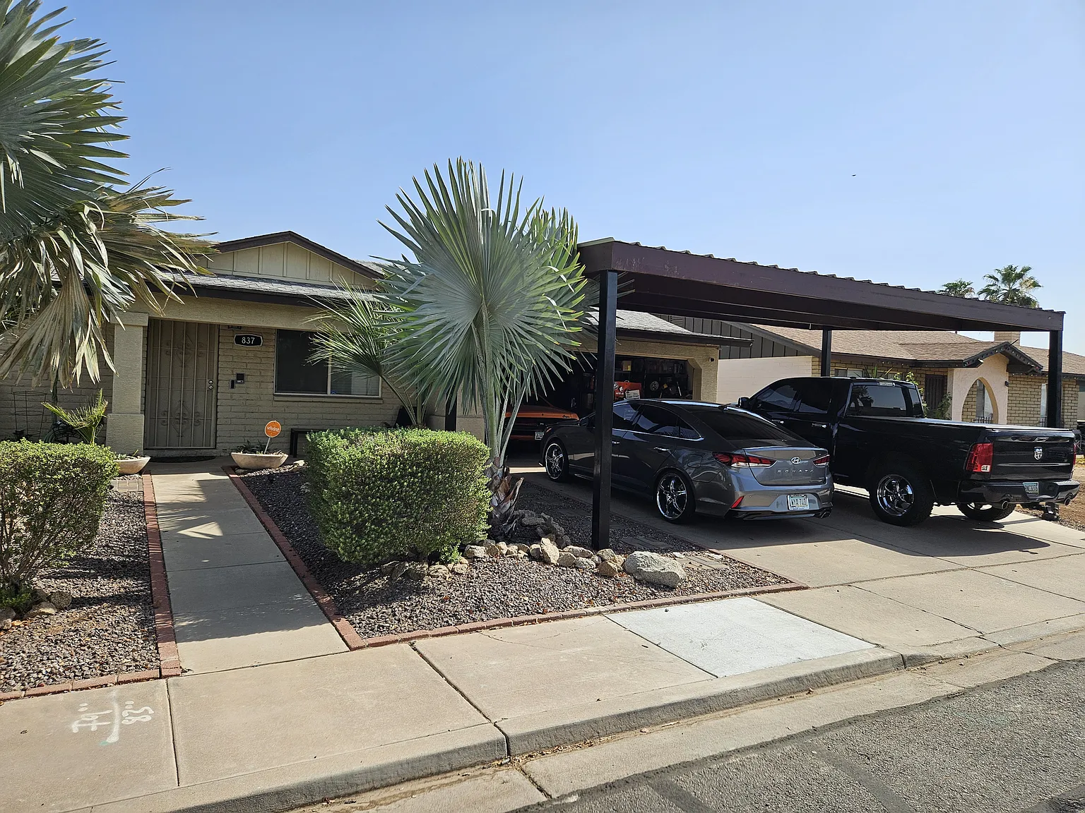 3 bed, 2.5 bath, 1922 sqft, $2,599 — Photo 4