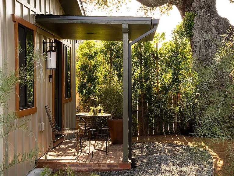 272 Acacia St — Photo 8