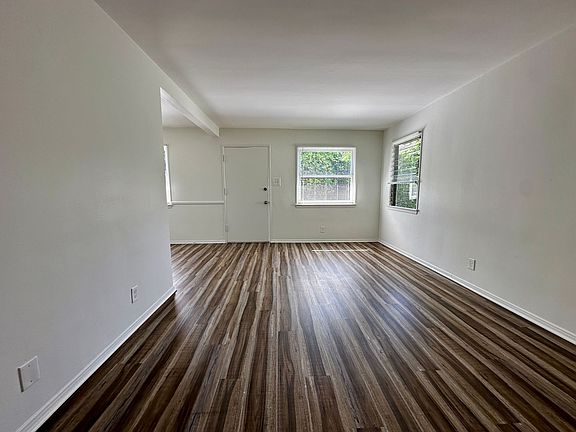3rd image of 490 Saint Louis Ave APT 4