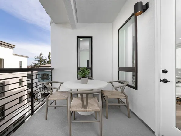 Plan 1A Plan, The Square