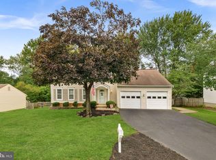 10163 Yorktown Way, Great Falls, VA 22066