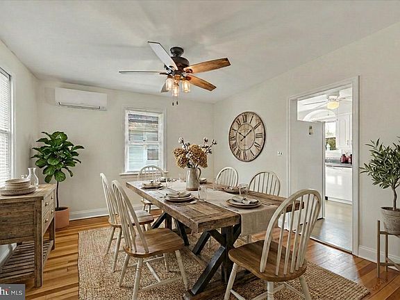 4th image of 3017 Parktowne Rd