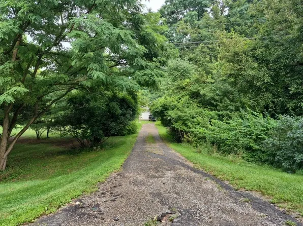 10915 Merrill Rd, Whitmore Lake, MI 48189