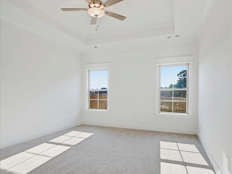 307 Willowbrook Ln — Photo 10