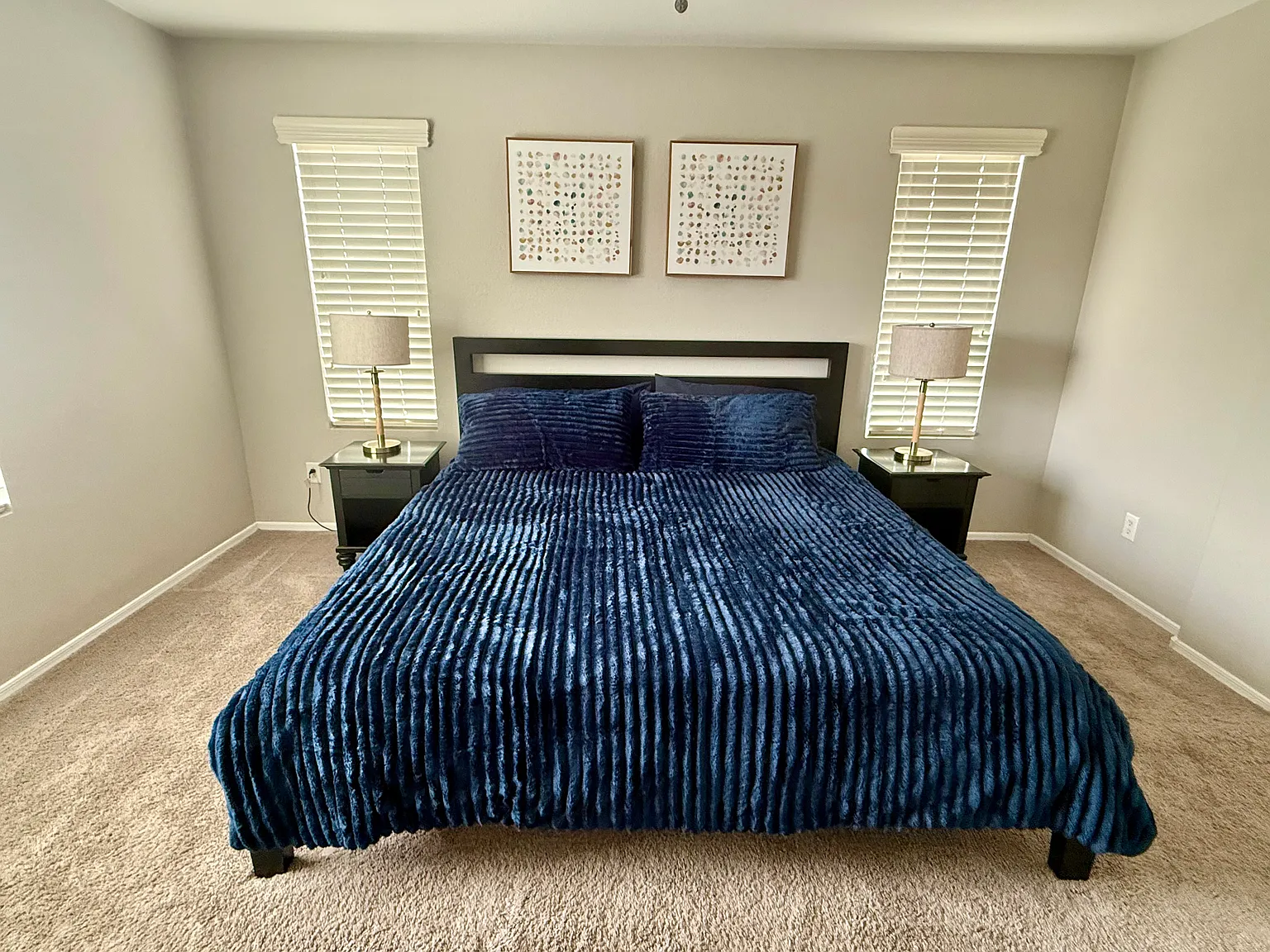 3708 E Kerry Ln — Photo 4
