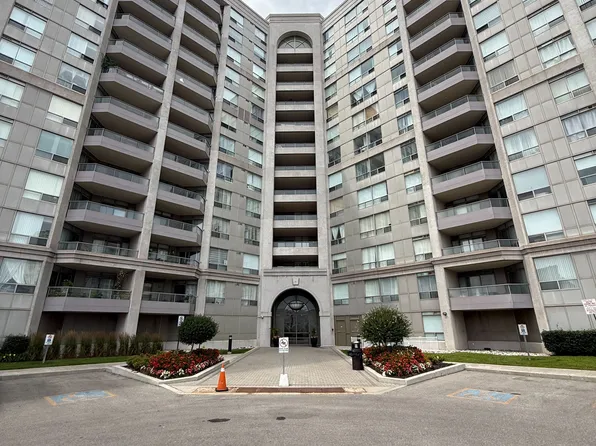 9015 Leslie St #1202, Richmond Hill, ON L4B 4J8