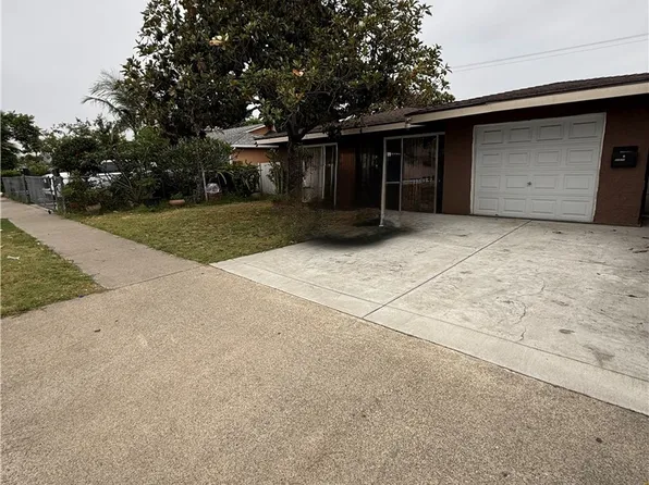 20816 Pioneer Blvd, Lakewood, CA 90715