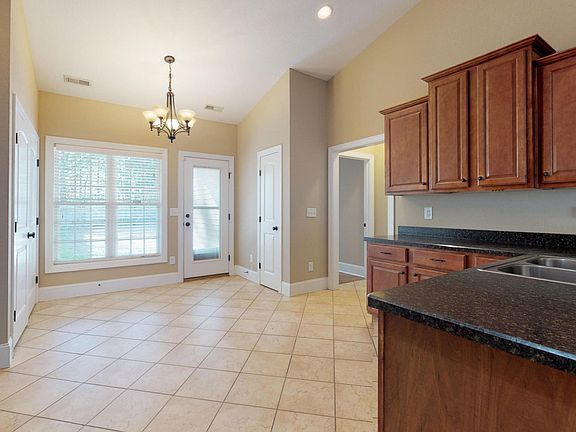 4th image of 3345 B Ellsworth Dr