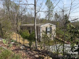 273 McMillan Dr, Hendersonville, NC 28792