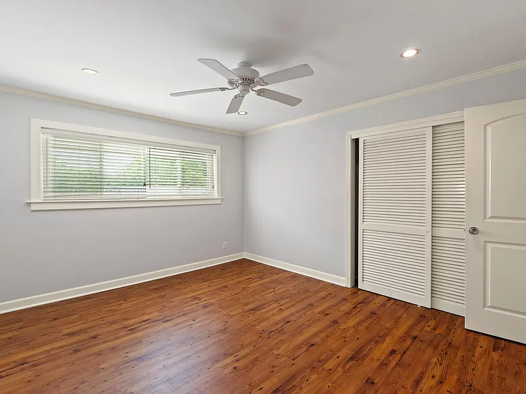 1210 Windsor Rd #220 — Photo 18
