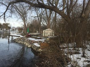 35680 N Marine Dr, Fox Lake, IL
