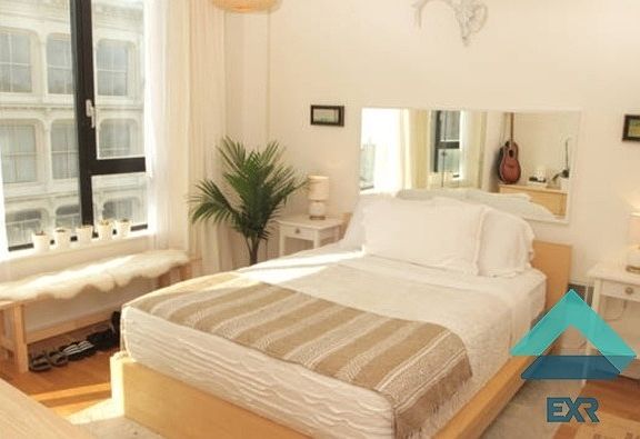 2nd image of 687 Driggs Ave APT 4G