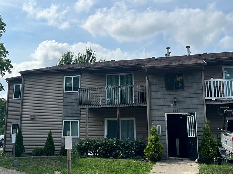 4350 Norman Dr SE #201 — Photo 1
