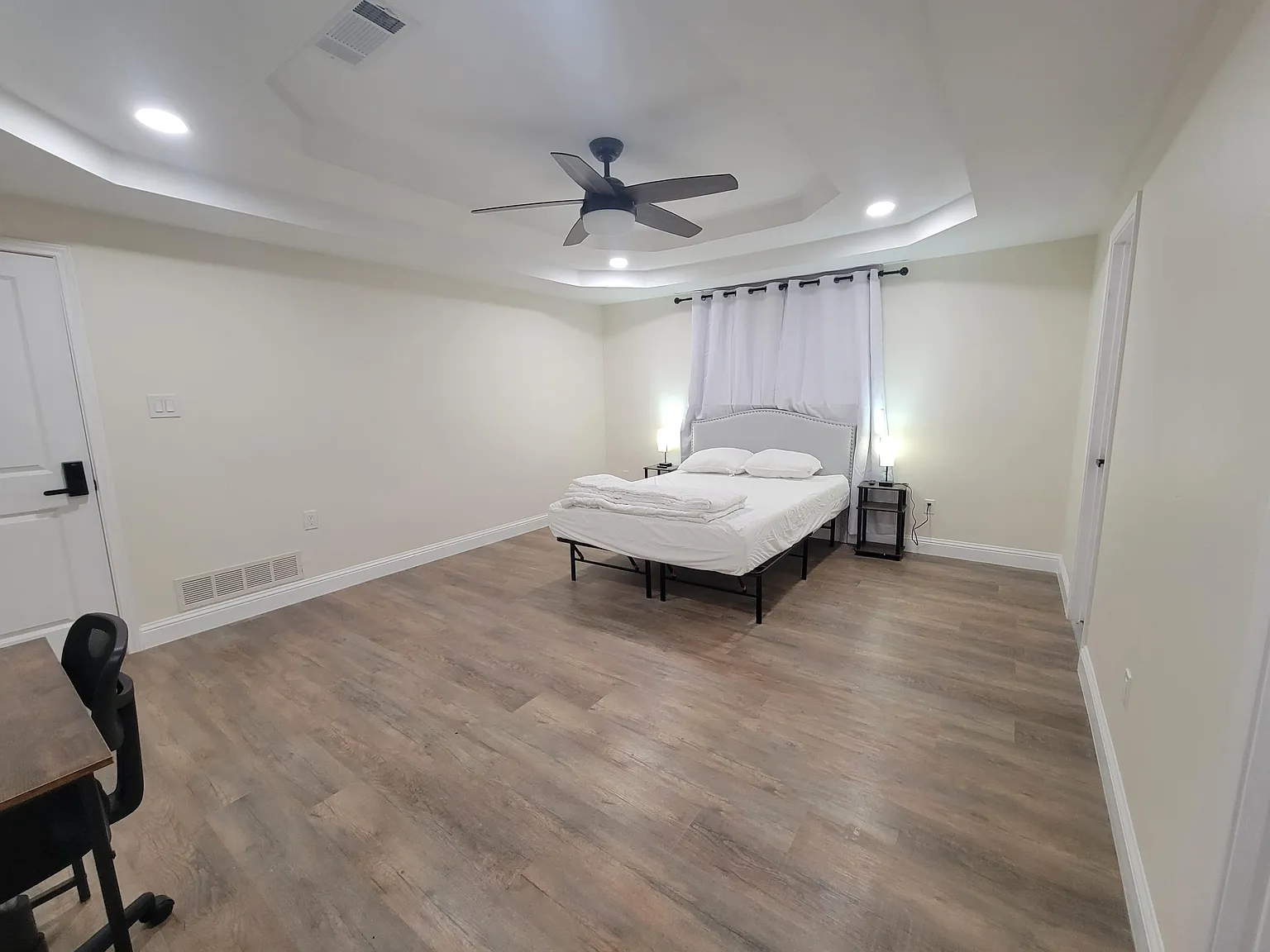4 bed, 3.0 bath, 2339 sqft, $685 — Photo 4