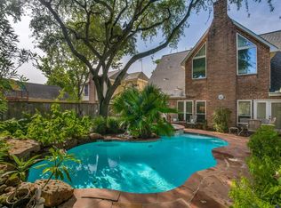 12527 Burgoyne Dr, Houston, TX 77077