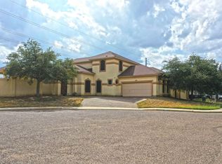 707 Puig Dr, Laredo, TX 78045