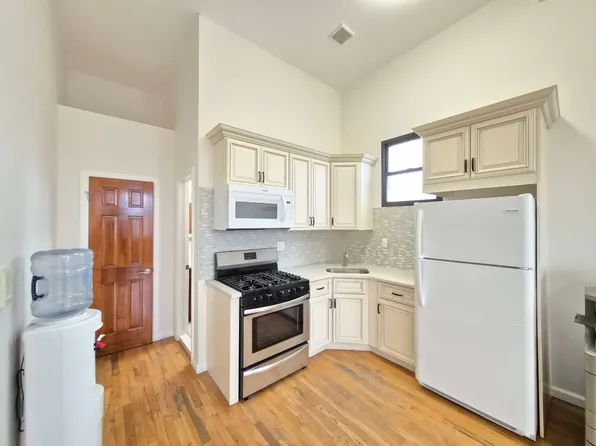 2787 W 16th St #3F, Brooklyn, NY 11224