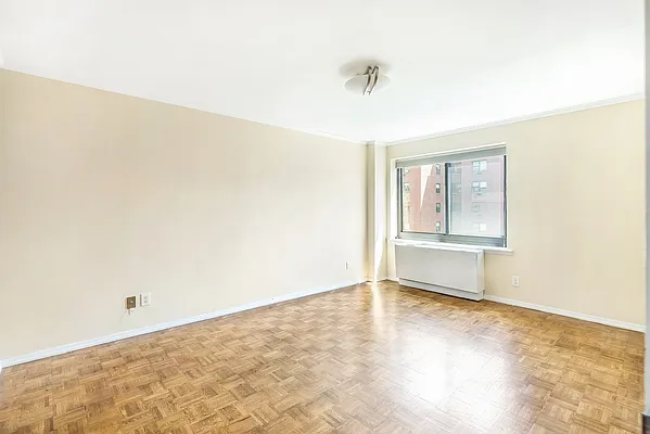 Rented by Compass | media 25